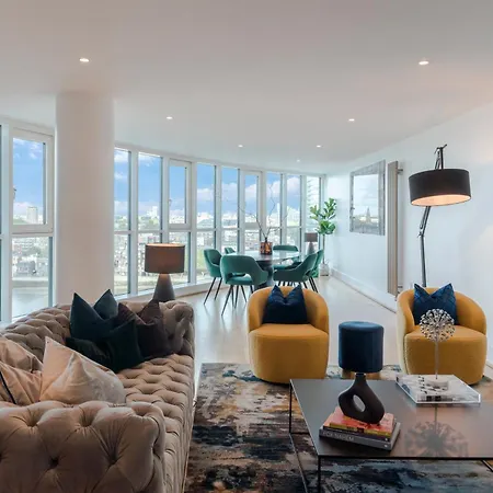 Best Thames View In Town! Large Luxxe Nomad Design Family Home Londres Habitación foto
