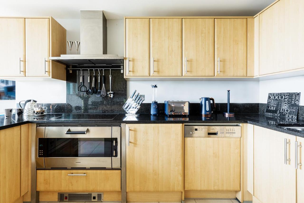 Apartment Thames View In Town! Large Luxxe Nomad Design Family *