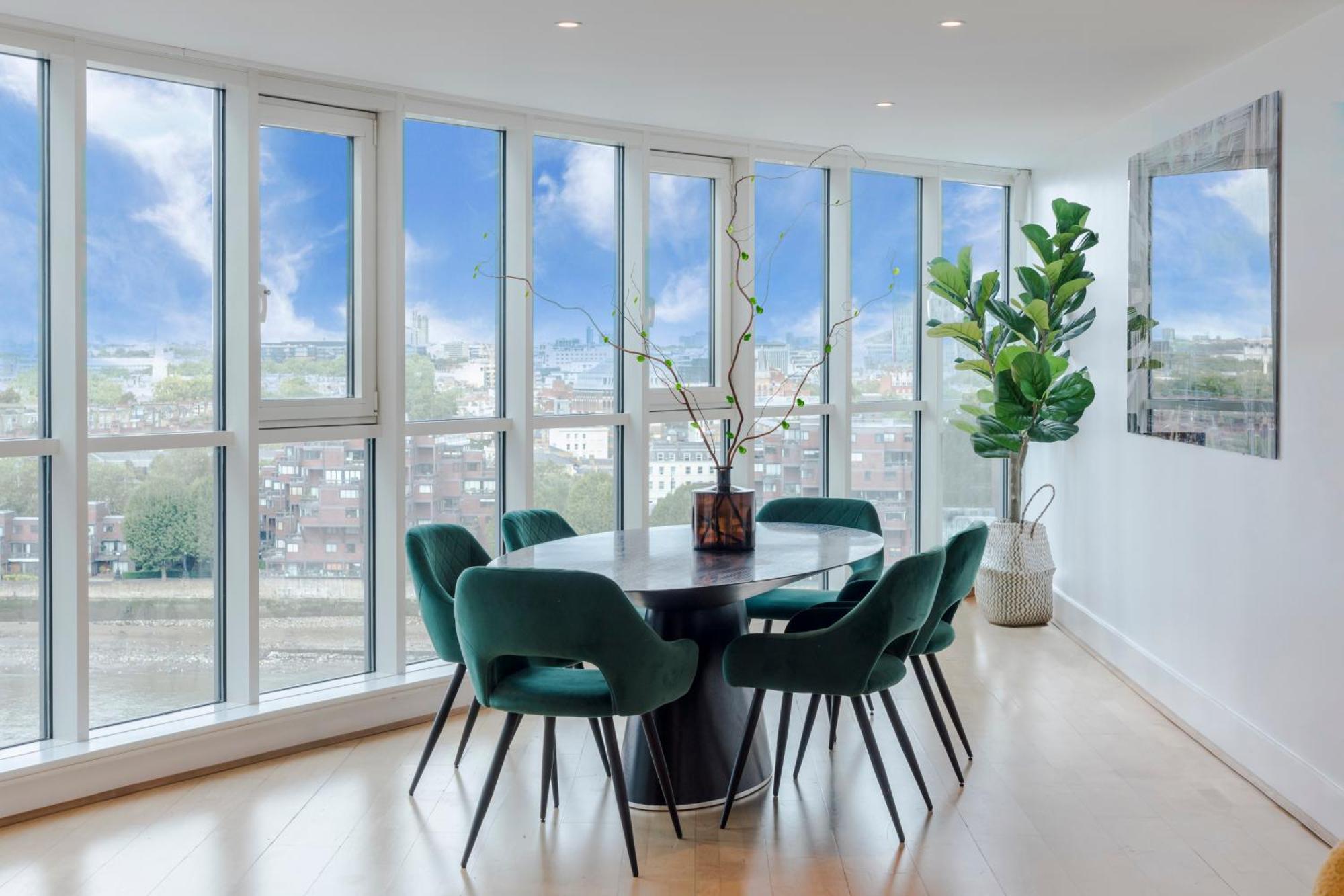 Thames View In Town! Large Luxxe Nomad Design Family *