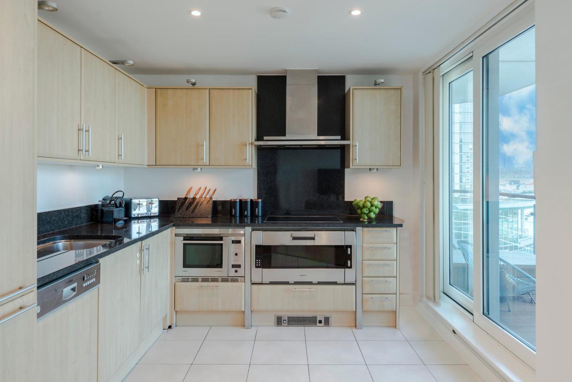 Thames View In Town! Large Luxxe Nomad Design Family Apartment London