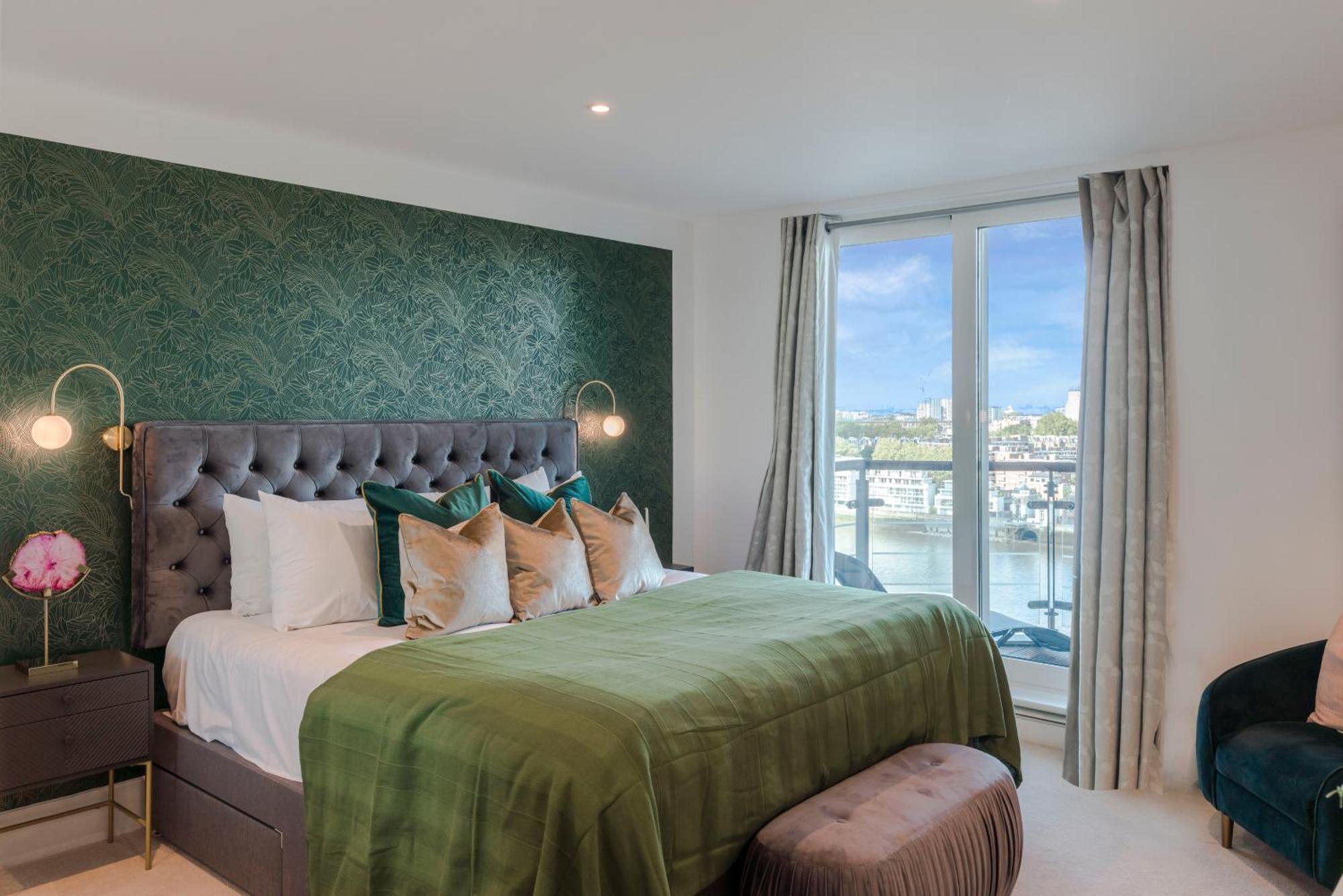 Thames View In Town! Large Luxxe Nomad Design Family Apartment