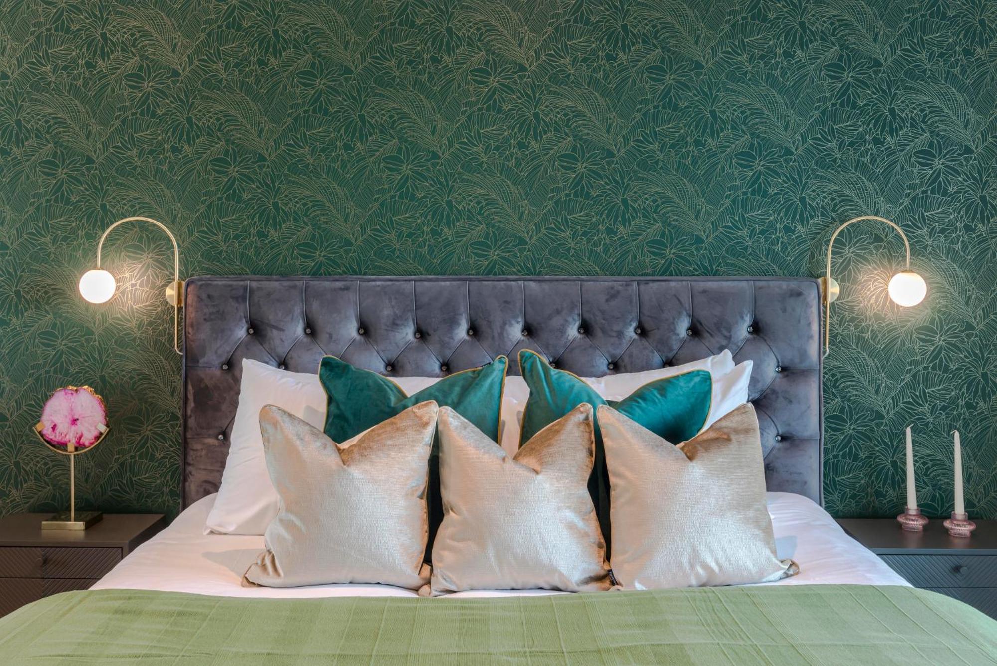Thames View In Town! Large Luxxe Nomad Design Family Apartment *