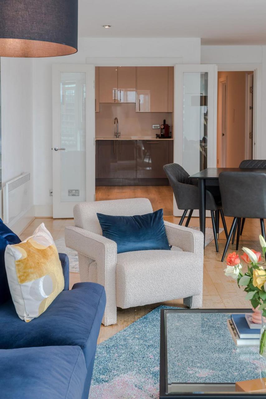 Thames View In Town! Large Luxxe Nomad Design Family Apartment London