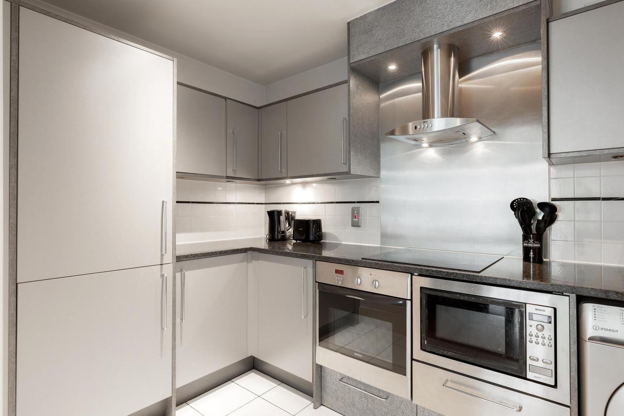 Thames View In Town! Large Luxxe Nomad Design Family Apartment