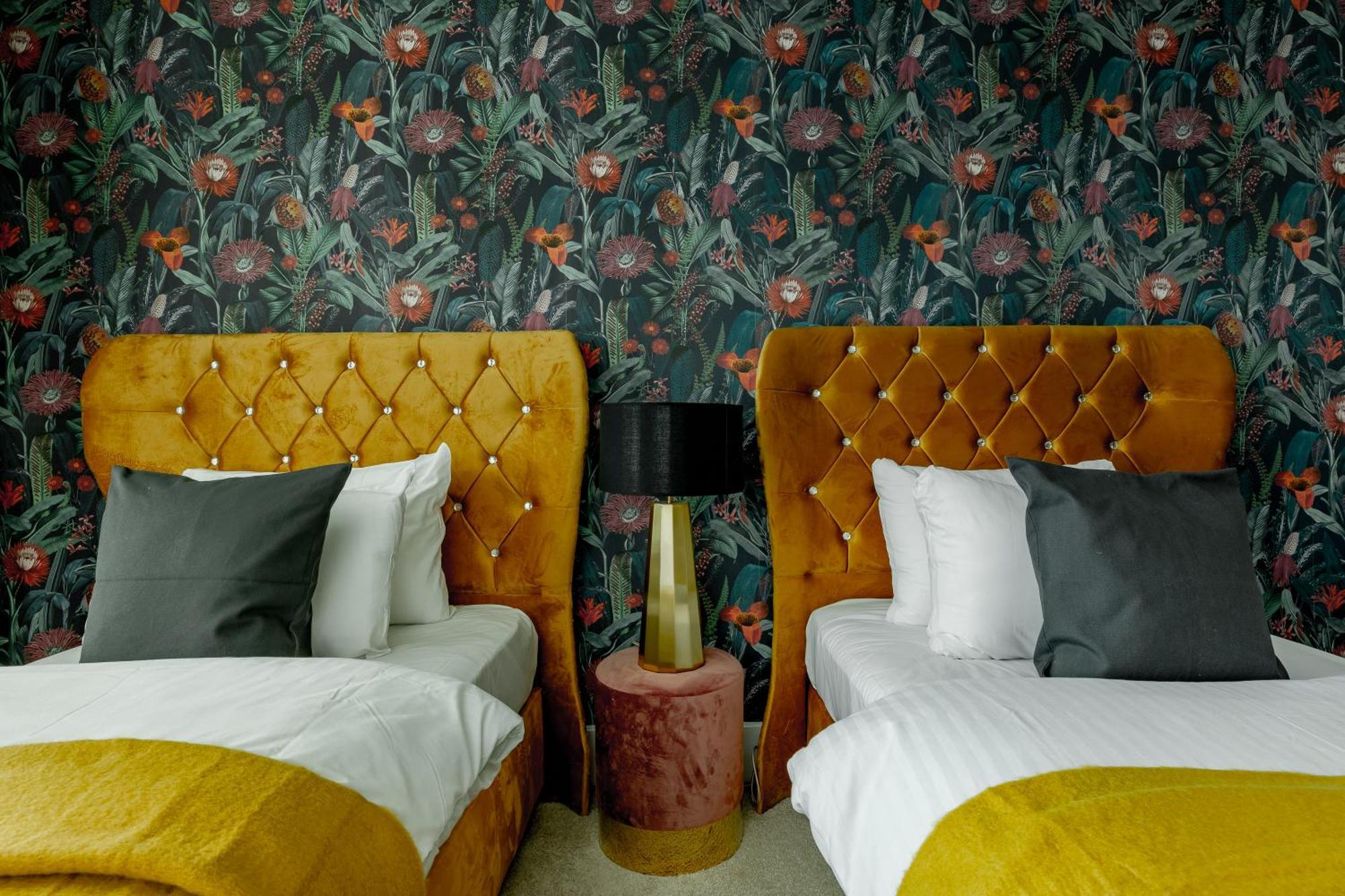 Apartment Thames View In Town! Large Luxxe Nomad Design Family London