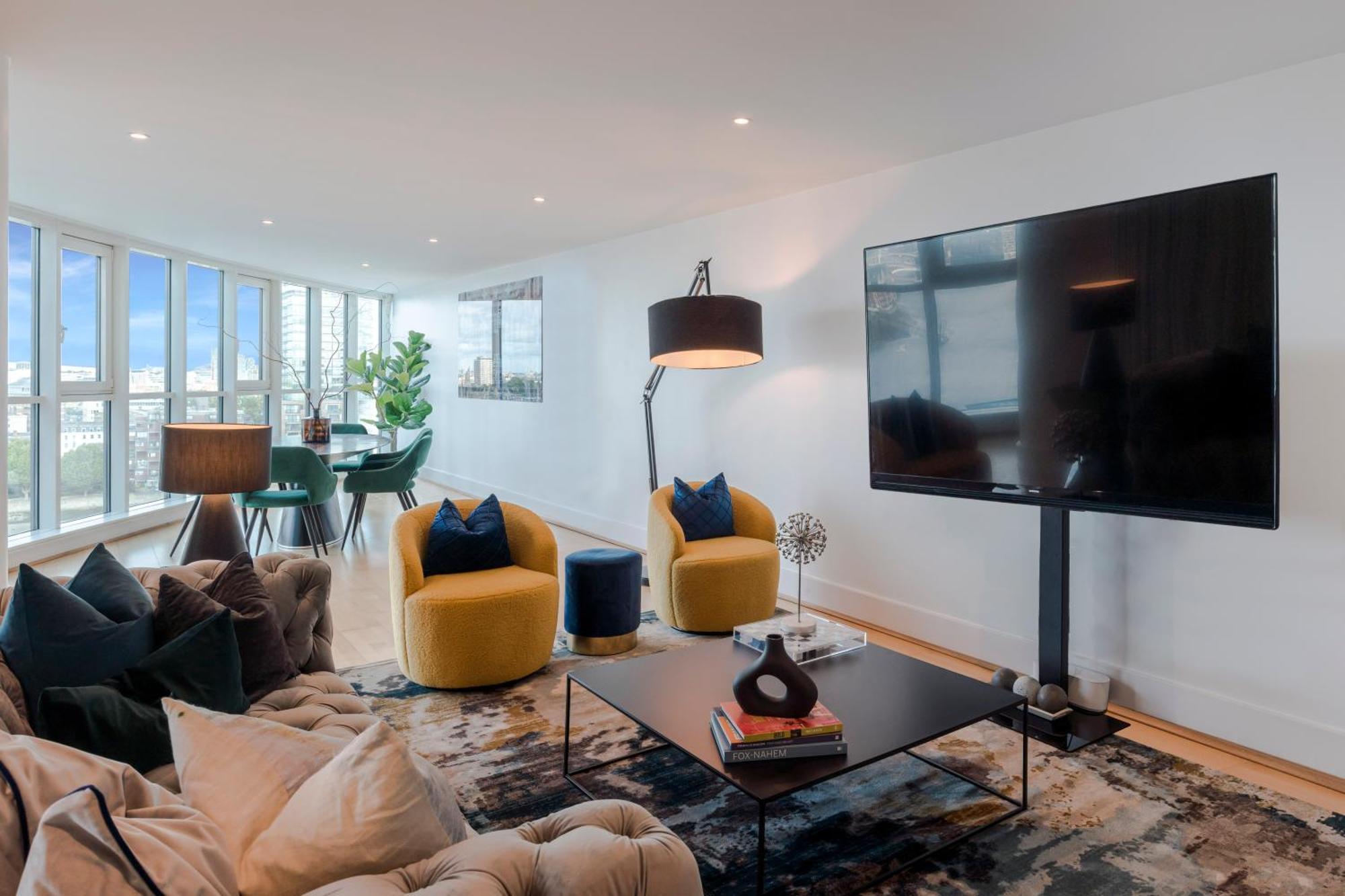 Апартаменты Thames View In Town! Large Luxxe Nomad Design Family *